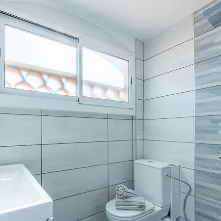شقة 141-empurialola- Con Piscinas En El Centro Y Cerca Del Mar إمبوريابرافا