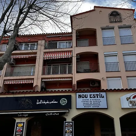 141-empurialola- Con Piscinas En El Centro Y Cerca Del Mar إمبوريابرافا