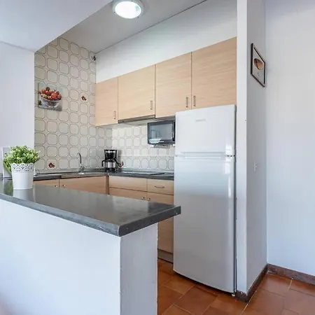 Διαμέρισμα 141-empurialola- Con Piscinas En El Centro Y Cerca Del Mar